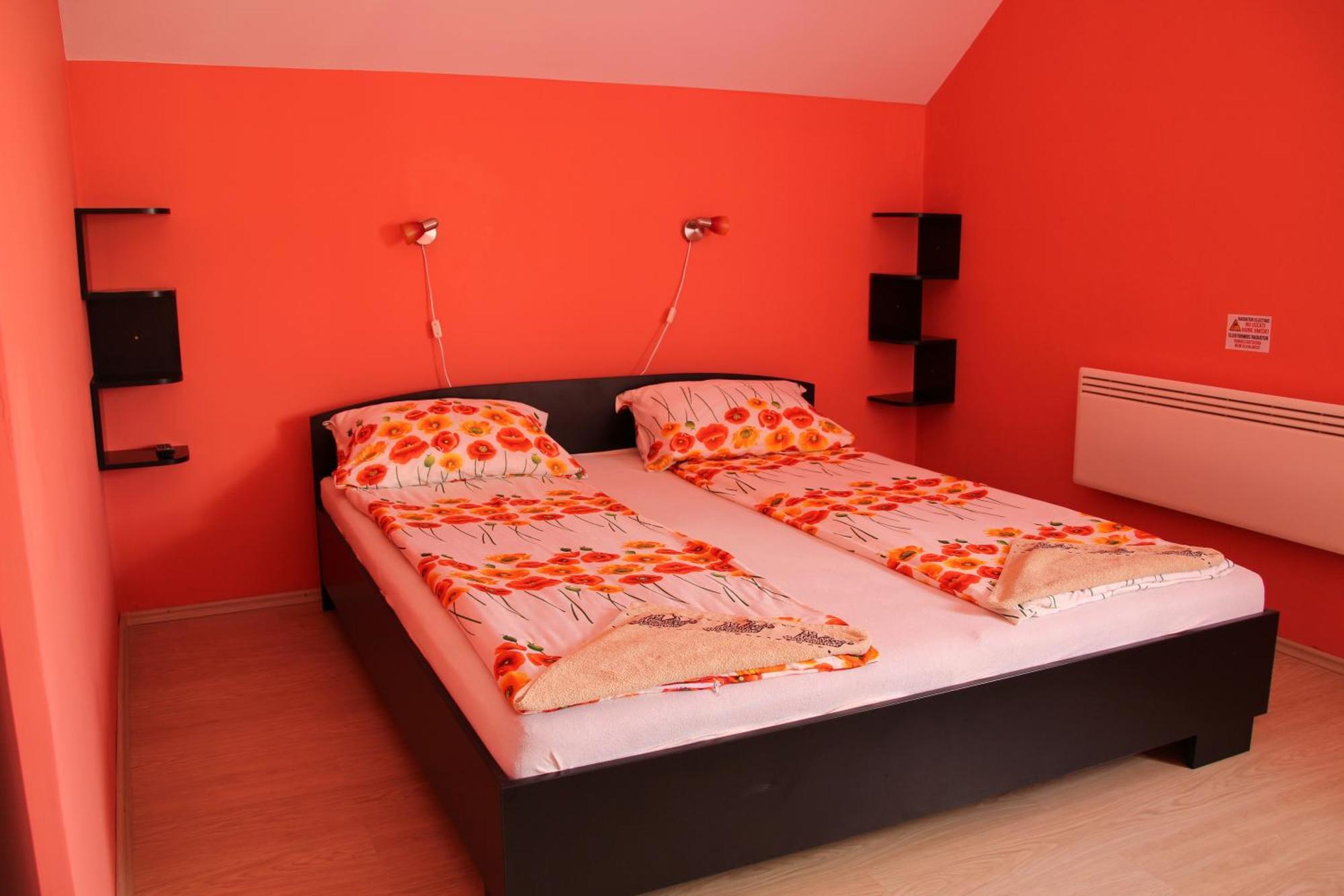 Szasz&Szasz Panzio Bed and Breakfast Gheorgheni  Exteriör bild